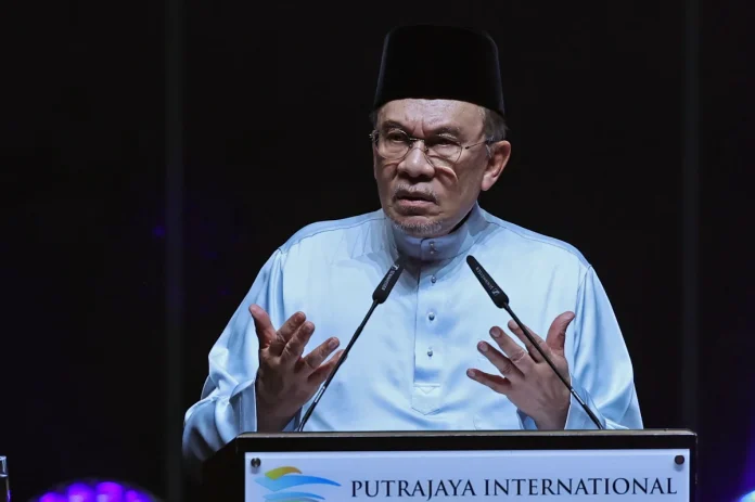 PM_Anwar_demands_precision_and_integrity_in_all_enforcement_actions