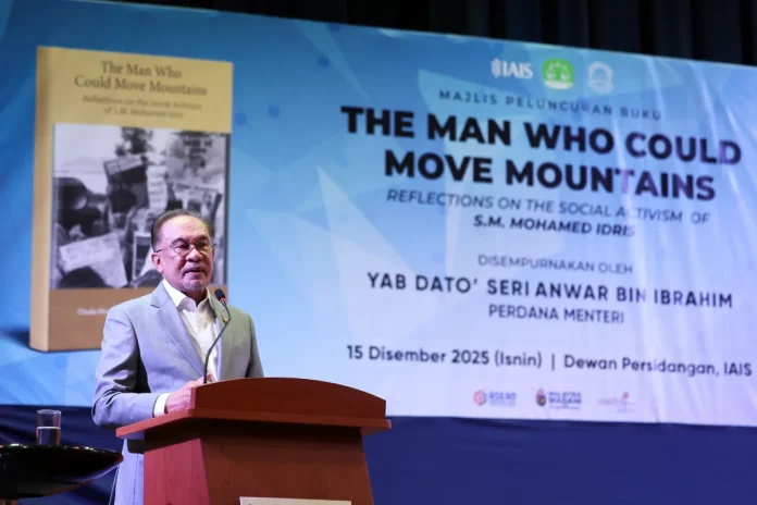 PM_Anwar_galak_aktivis_sosial_terus_suara_pandangan_untuk_pembangunan_negara