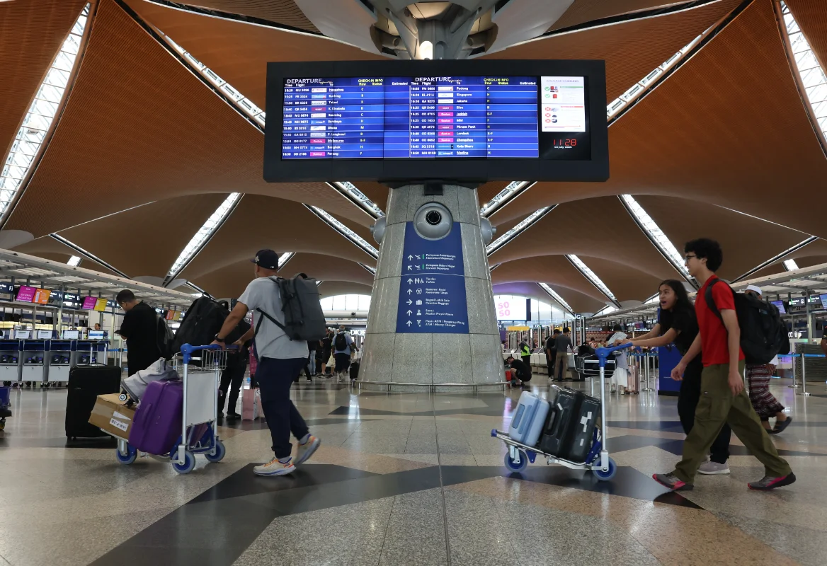 Malaysia strengthens air links with China and Indonesia