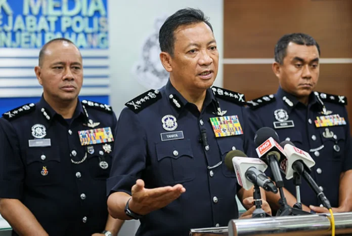 Pahang_police_bust_syndicate_creating_fraud_apps_in_Temerloh_raid Pahang police bust syndicate creating fraud apps in Temerloh raid