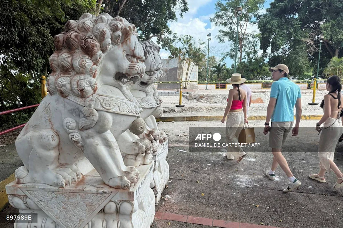 Panama_Canal_monument_to_China_s_contributions_demolished