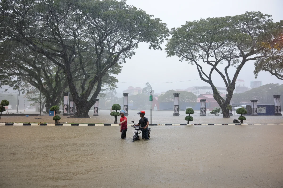 Poor_drainage_contributing_to_flood_risks