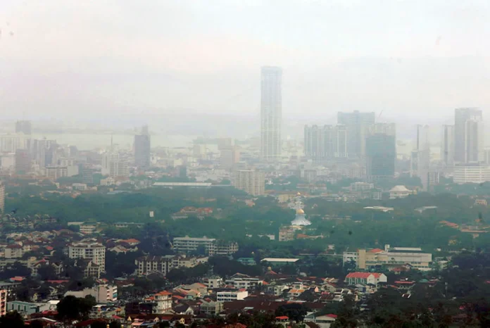 Pulau Pinang Hujan berterusan tahap waspada di Johor dan Sarawak hingga esok