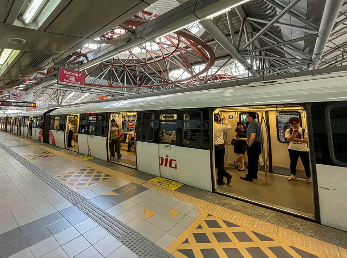 _Rapid KL lanjut waktu operasi rel, bas sempena ambang tahun baharu 2026 Rapid KL lanjut waktu operasi rel, bas sempena ambang tahun baharu 2026