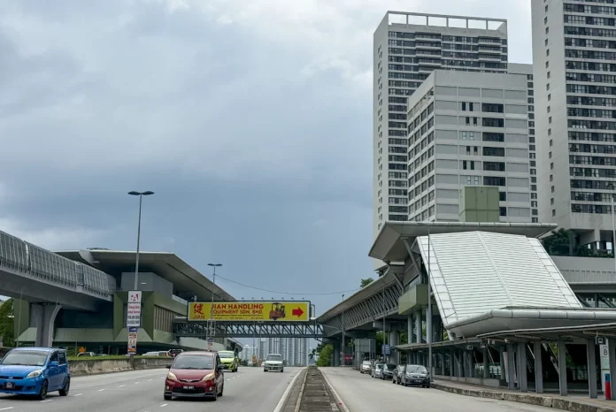 Residents_raise_concerns_over_connectivity_gaps