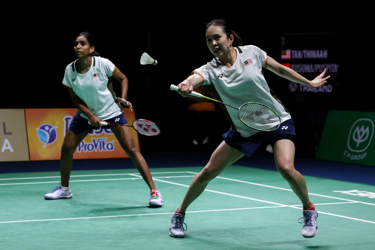 Pearly-Thinaah tewas di separuh akhir Final Jelajah Dunia badminton Pearly-Thinaah tewas di separuh akhir Final Jelajah Dunia badminton