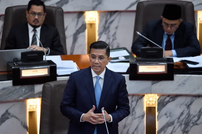 Azmin Ali letak jawatan setiausaha agung Perikatan Nasional Azmin Ali letak jawatan setiausaha agung Perikatan Nasional