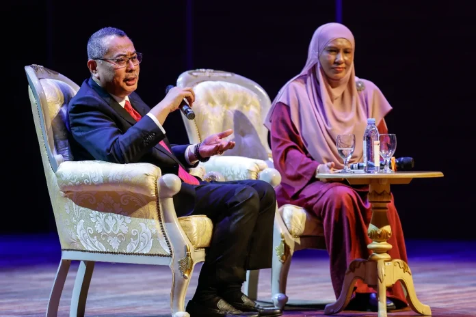 Chief justice warns against social media trials undermining courts Chief justice warns against social media trials undermining courts