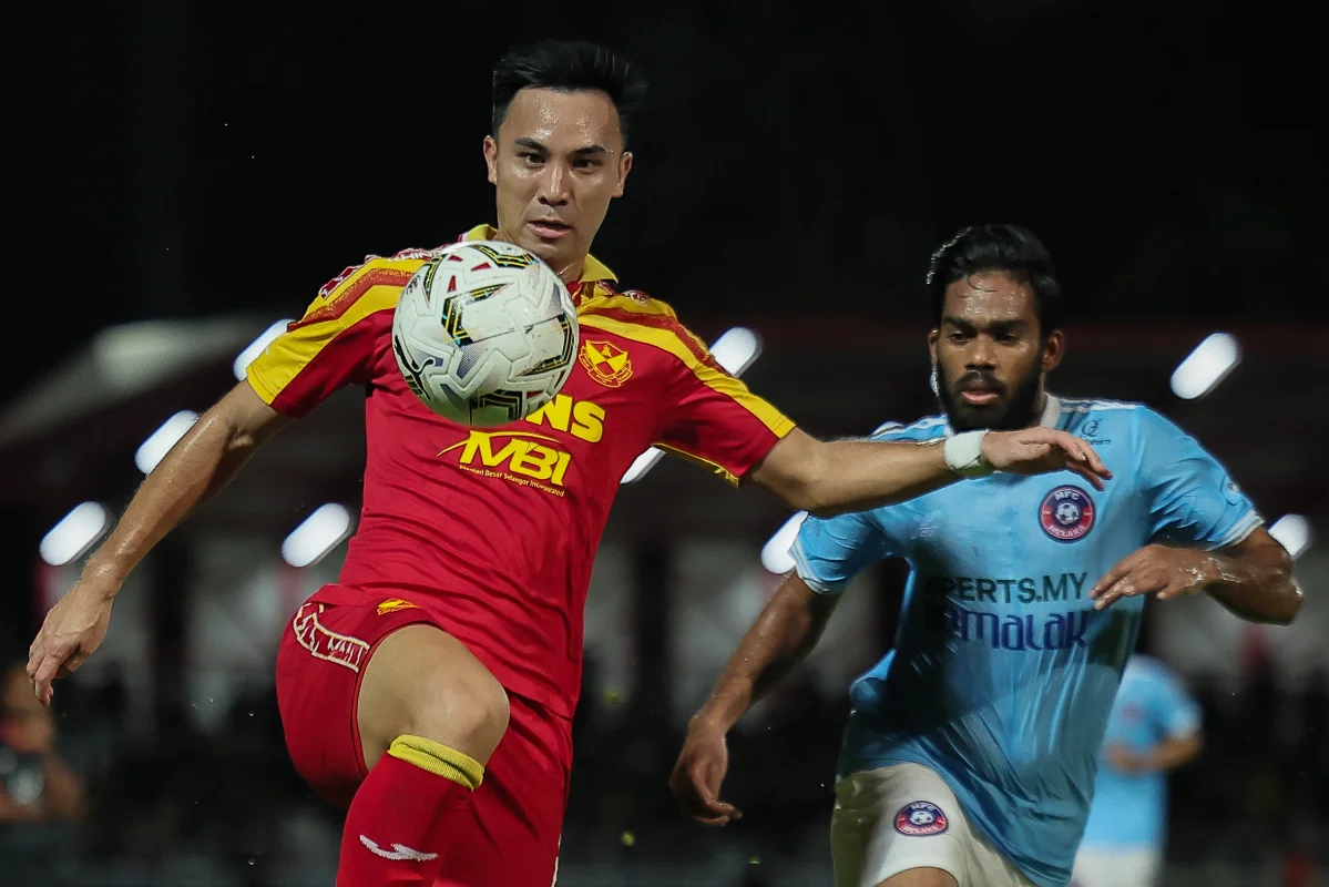 Selangor_FC_naik_ke_tangga_ketiga_Liga_Super_selepas_benam_Melaka_FC_3-0