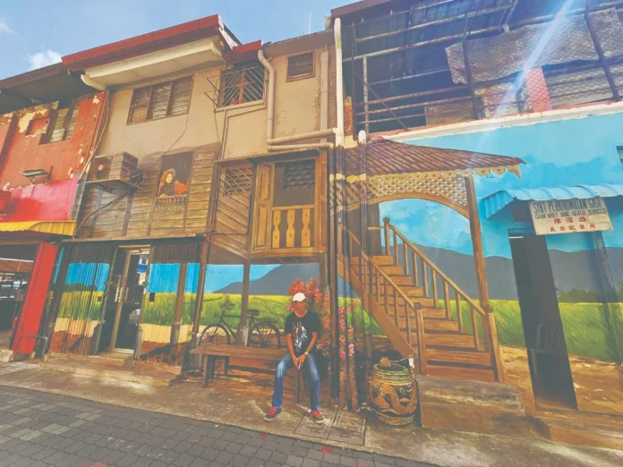 Seremban_mural_alley_hailed_as_longest_in_country Seremban mural alley hailed as longest in country