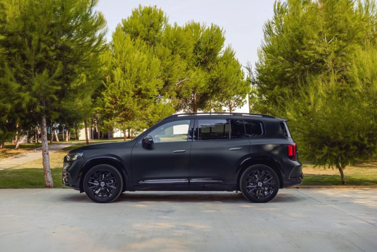 Mercedes-benz introduces all-new electric glb with more space, more tech and two powertrain options