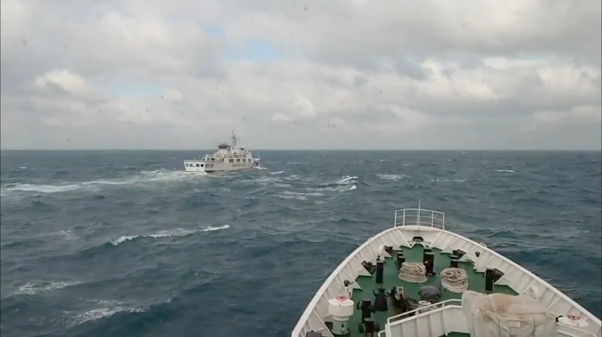Chinese warships withdraw from Taiwan waters after military drills Chinese warships withdraw from Taiwan waters after military drills