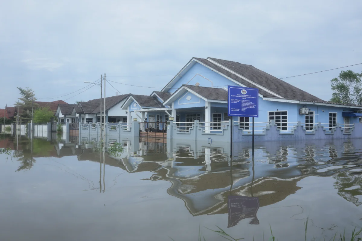 Major roads closed in Kuala Terengganu due to flash floods Major roads closed in Kuala Terengganu due to flash floods