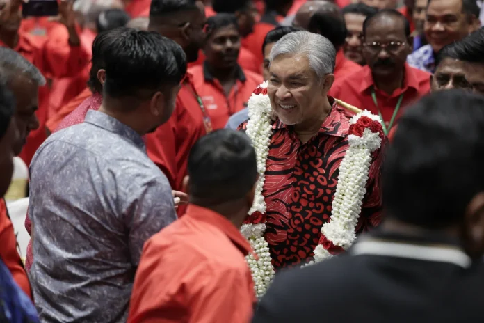 _Think_carefully_before_quitting_BN__-_Ahmad_Zahid