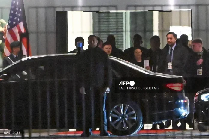 Zelensky_to_continue_Ukraine_peace_talks_with_US_envoys_in_Berlin