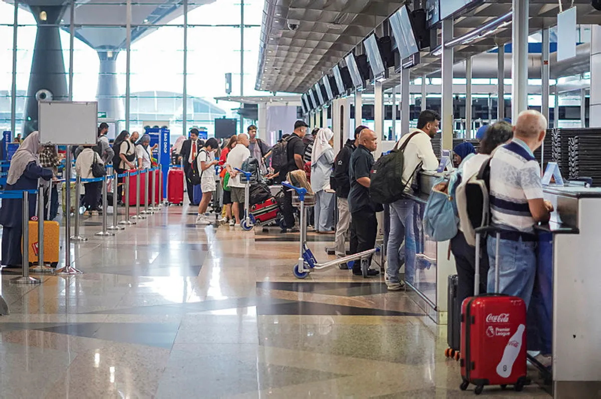 adib-rawi-tourist-airport Keluarga wanita tinggal setahun di KLIA Terminal 1 masih gagal dikesan