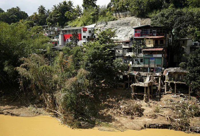 Sri Lanka cyclone survivors afraid to go home, stuck in relief centres
