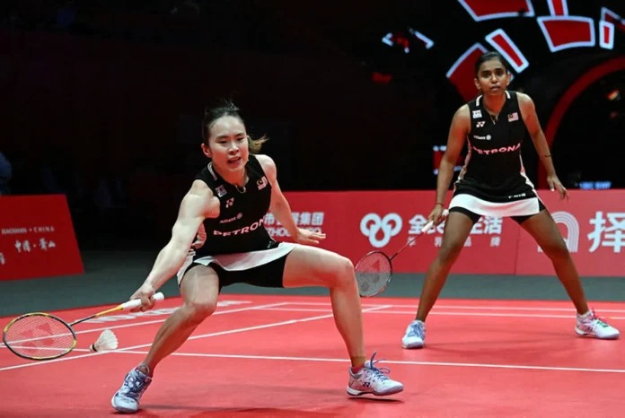 Pearly-Thinaah fall in World Tour Finals semi-final after tough battle
