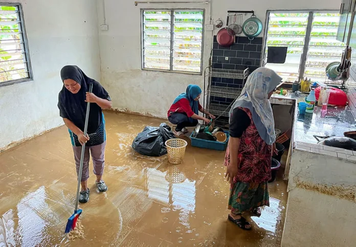 Electricity supply fully restored in Kuantan after flood disruption