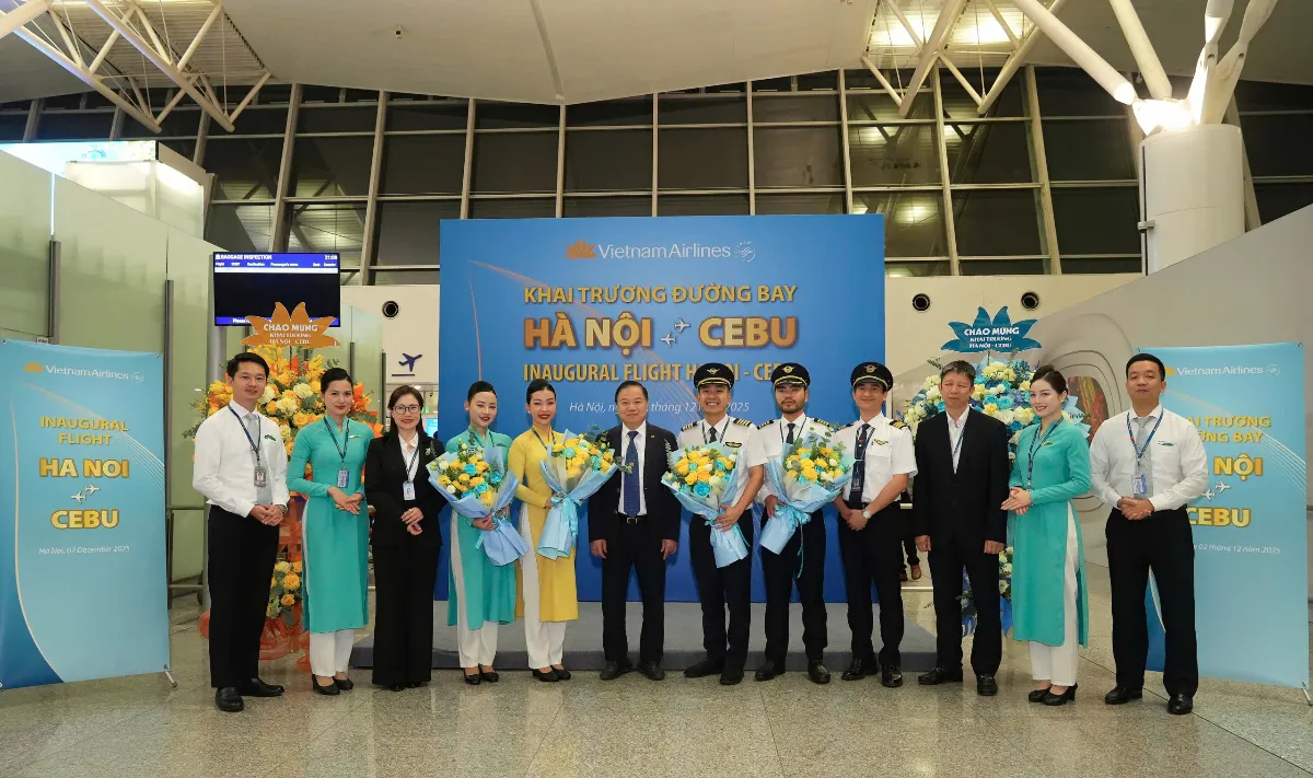 crew Vietnam Airlines Introduces New Direct Service Between Hanoi and Cebu