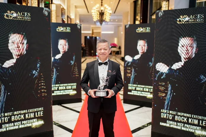 dato-kl-bock Dato' KL Bock of Sandisk triumphs, winning Asia's Most Inspiring Executives Award.