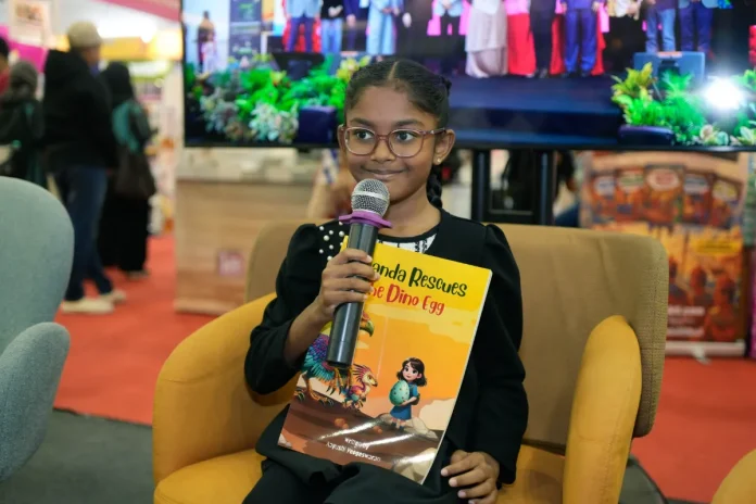 dsc5832 Aayushi and her latest book Amanda Rescues the Dino Egg, releasing Dec 27. – ALL PICS BY AMEEN HAZIZI/THESUN