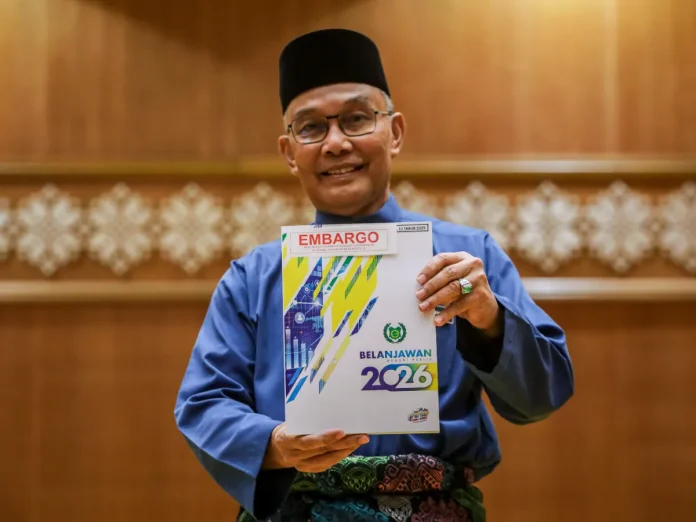 Menteri Besar Perlis, Mohd Shukri Ramli, sakit dada, rawatan hospital, Perlis.