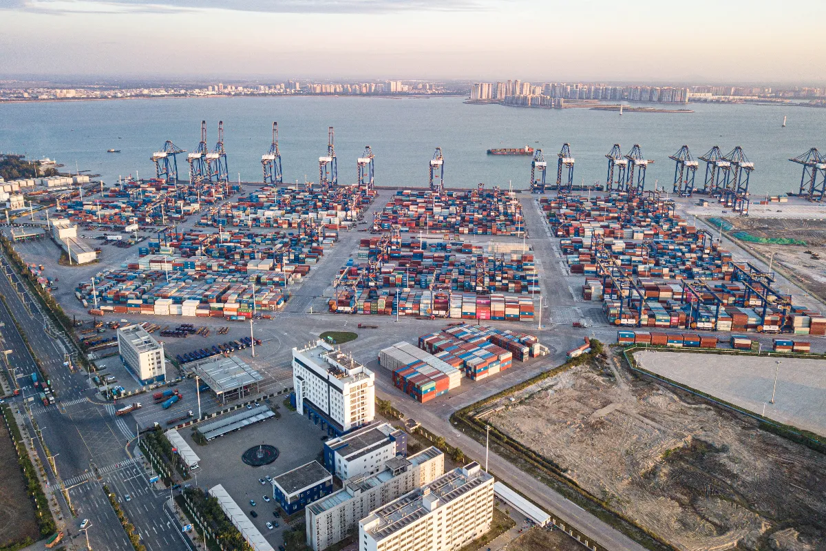China turns Hainan Island into special customs supervision zone