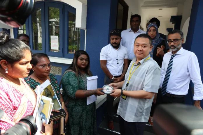 Families of trio killed by cops submit evidence to Bukit Aman