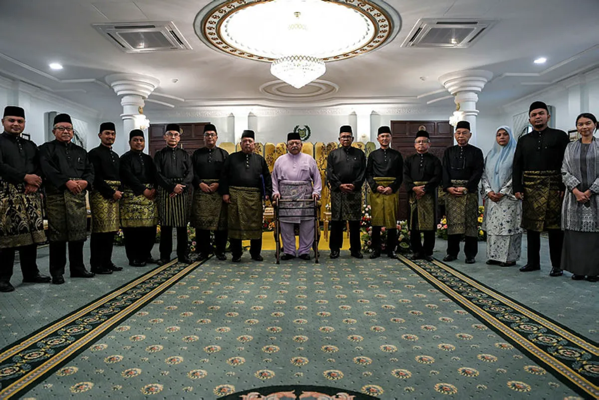 mb-baharu (2) Raja Perlis titah hentikan spekulasi demi kebaikan negeri
