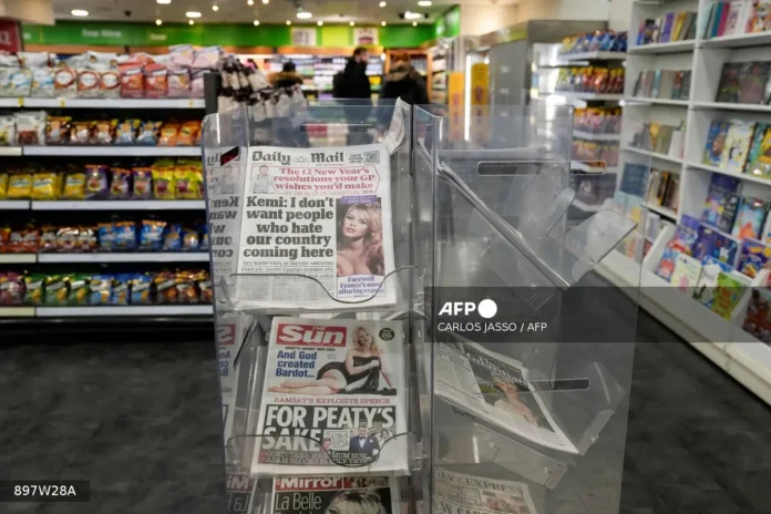 France split over Bardot tribute