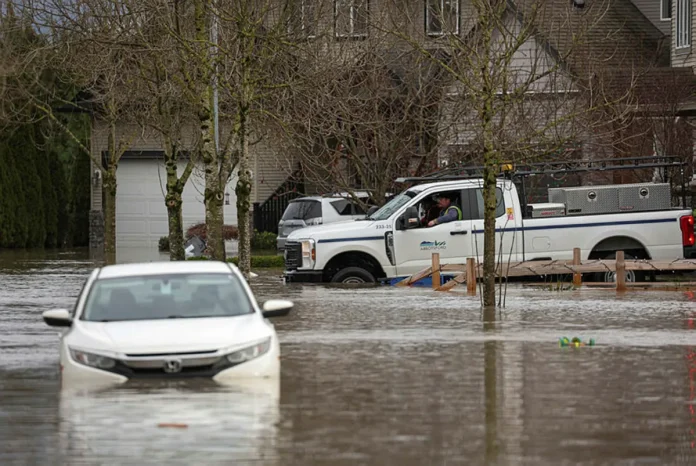 north-america-weather Heavy rains trigger widespread flooding, evacuations in Pacific Northwest
