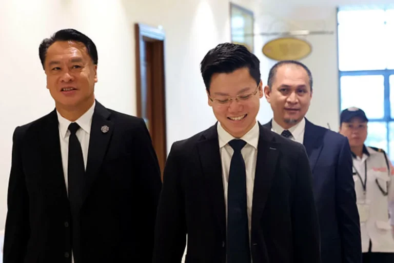 Pendengaran kes hina mahkamah Shafie Apdal ditetapkan 3 Februari