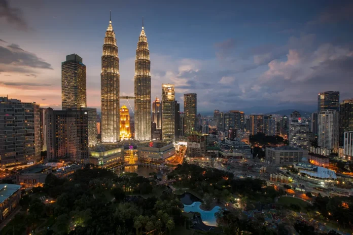 “Why isn’t KL on everyone’s list?” Traveller sparks buzz over Kuala Lumpur’s skyline