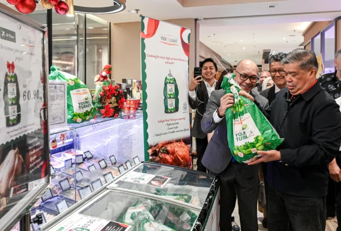 Malaysia unfazed by entry of durian from Laos into China