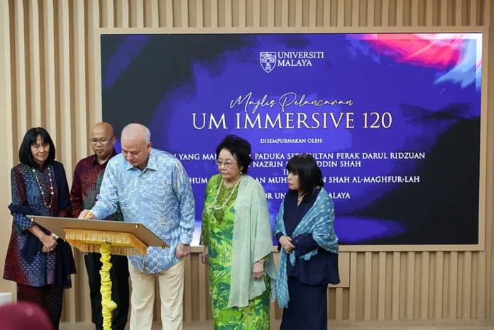 sultan-nazrin Sultan Nazrin launches UM Immersive 120 to mark university's 120th anniversary