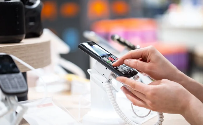 tech-items-holidays-sales-push Tech Items Holidays Sales Push