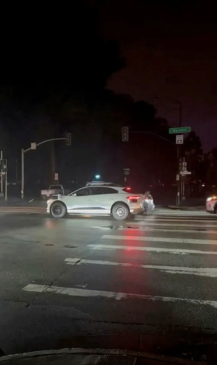 Power restored for about 95,000 customers after major outage hits San Francisco