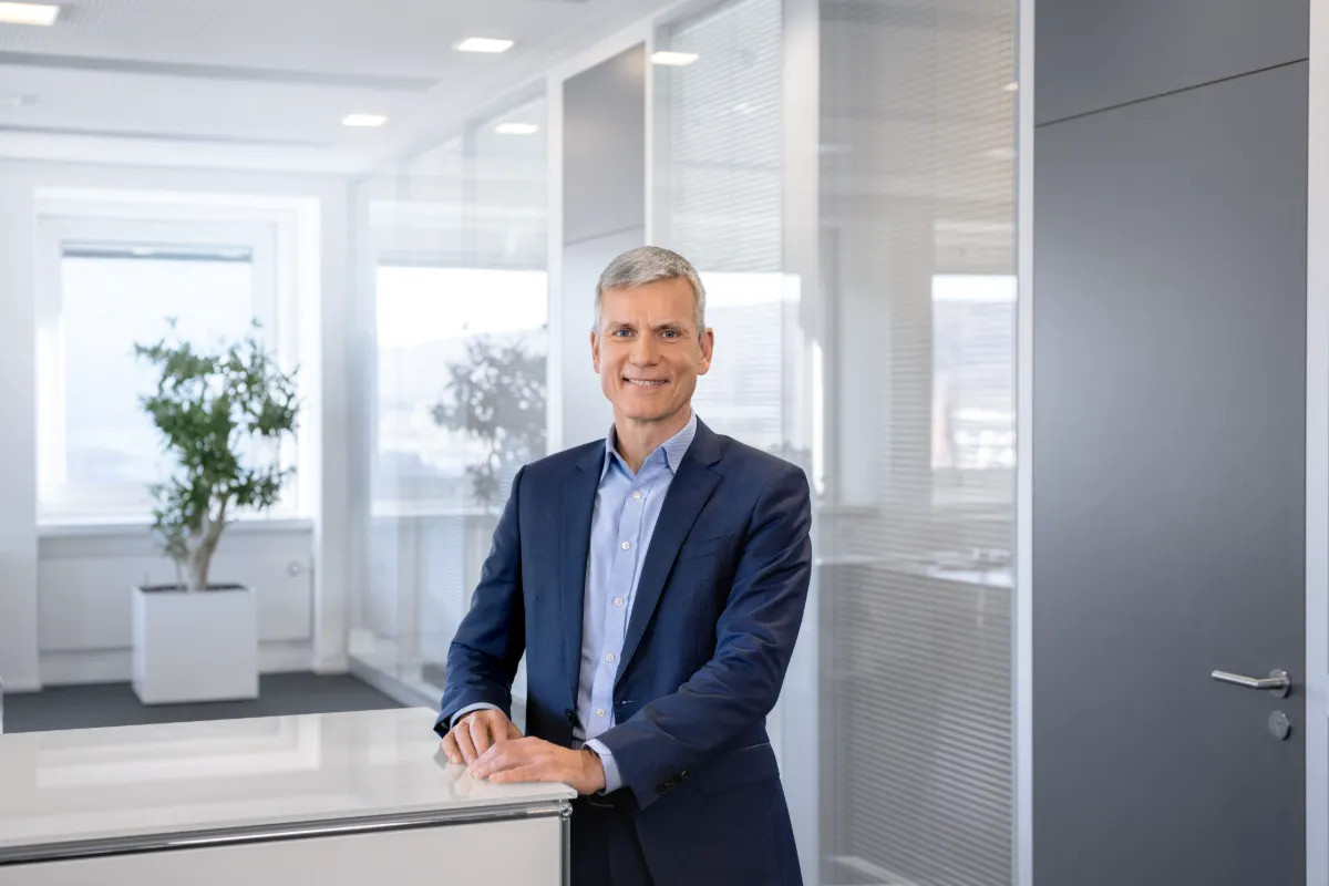 ZEISS concludes fiscal year 2024/25 with solid growth