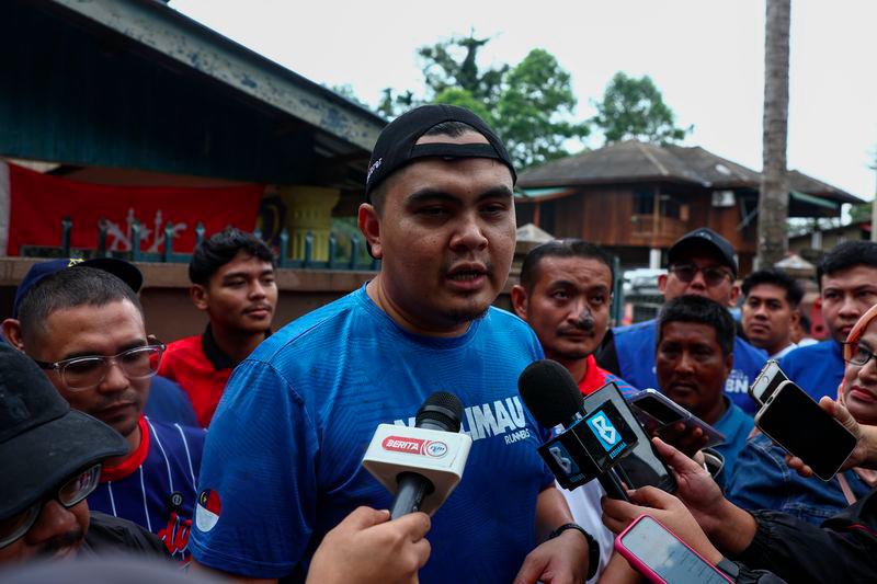  Akmal Saleh offers pro bono legal services for disabled man assaulted in Chukai market