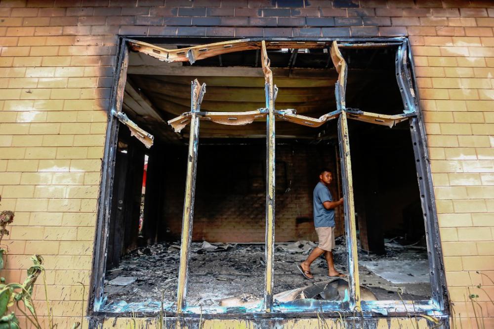 190 houses, 148 cars, 11 motorcycles damaged in Putra Heights gas pipeline blaze - JBPM 190 houses, 148 cars, 11 motorcycles damaged in Putra Heights gas pipeline blaze - JBPM