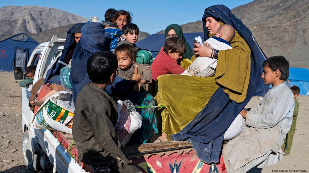 200,000 Afghans left Pakistan since deportations renewed
