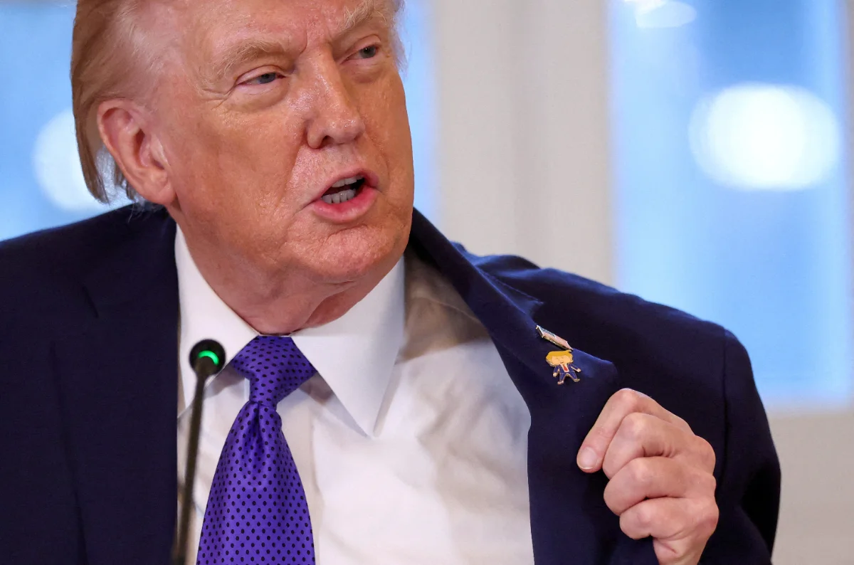 2026-01-10T173054Z_1151643651_RC2XXIAOXECF_RTRMADP_3_USA-TRUMP-VENEZUELA-ORDER