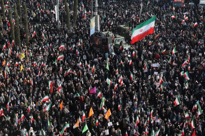 Iran protest death toll rises as government holds mass rallies