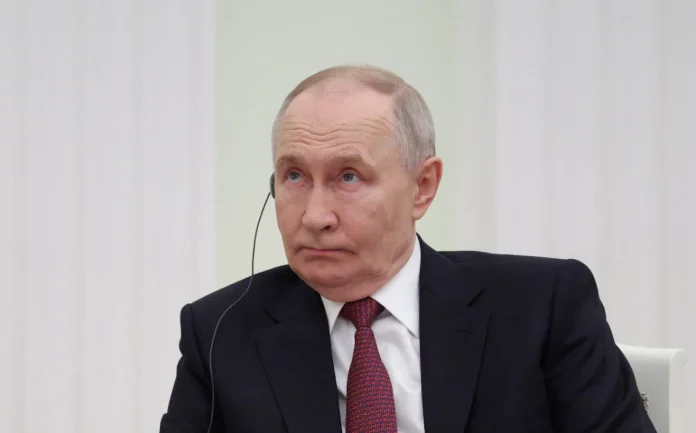 US and Russian negotiators hold high-stakes Ukraine talks in Moscow US and Russian negotiators hold high-stakes Ukraine talks in Moscow