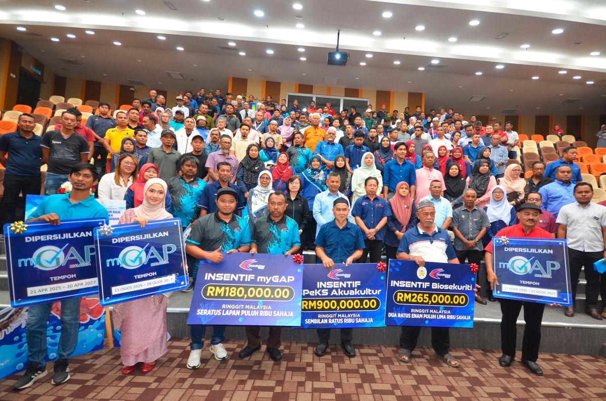 2,153 aquaculture entrepreneurs nationwide receive MyGAP certification 2,153 aquaculture entrepreneurs nationwide receive MyGAP certification