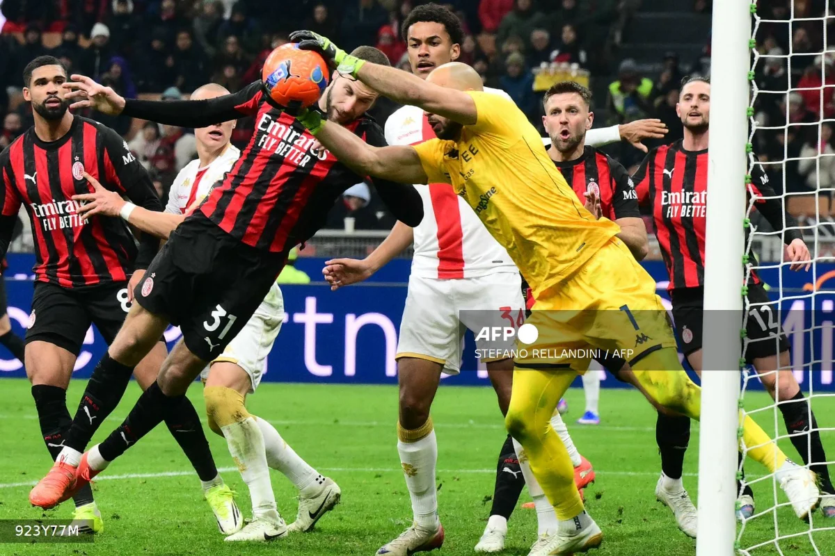 AC_Milan_snatch_late_draw_at_Fiorentina_in_Serie_A_thriller