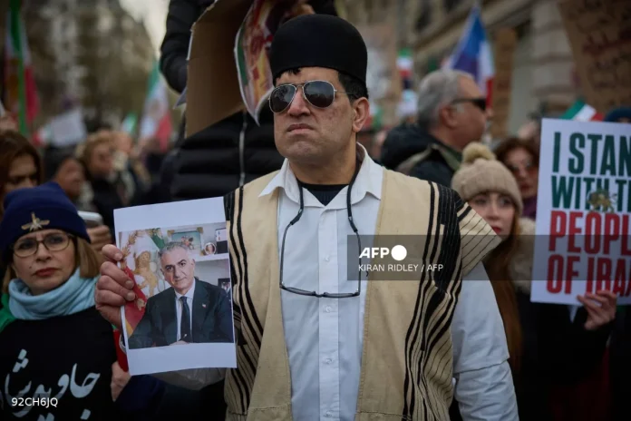 AFP__20260111__92CH6JQ__v1__Mockup__FranceIranPoliticsProtest