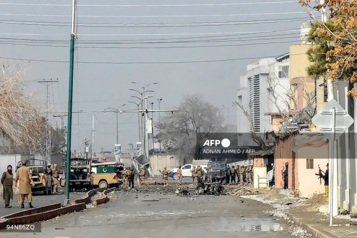 Pakistan attacks kill 15, dozens of militants dead: official