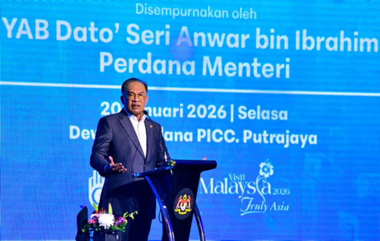 Lonjakan pendidikan perlu diterjemah kepada nilai dan disiplin – PM
